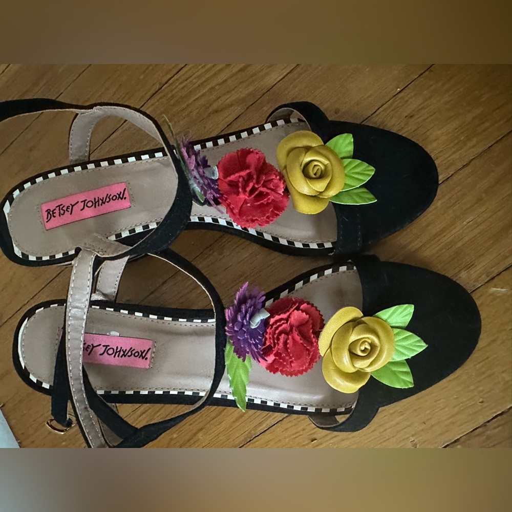 Betsey Johnson Black Sandals , size 8 ( run small , more like 7.5 )